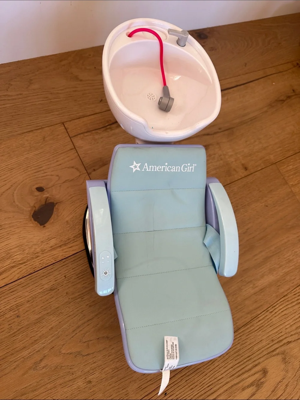 American Girl Light Blue and Lavender Doll Salon Chair with White Sink